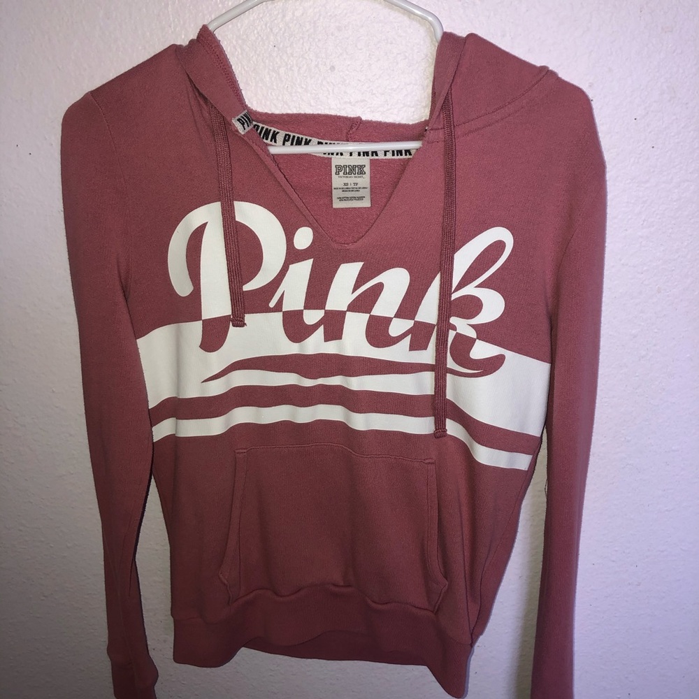 PINK Victoria’s Secret pullover